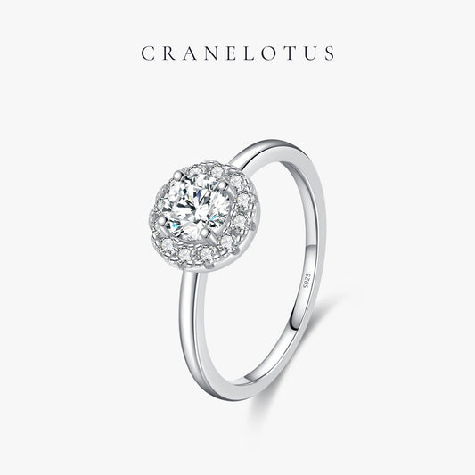 Dazzling Brilliance: 925 Silver Luxury 0.5CT D Color Moissanite Ring