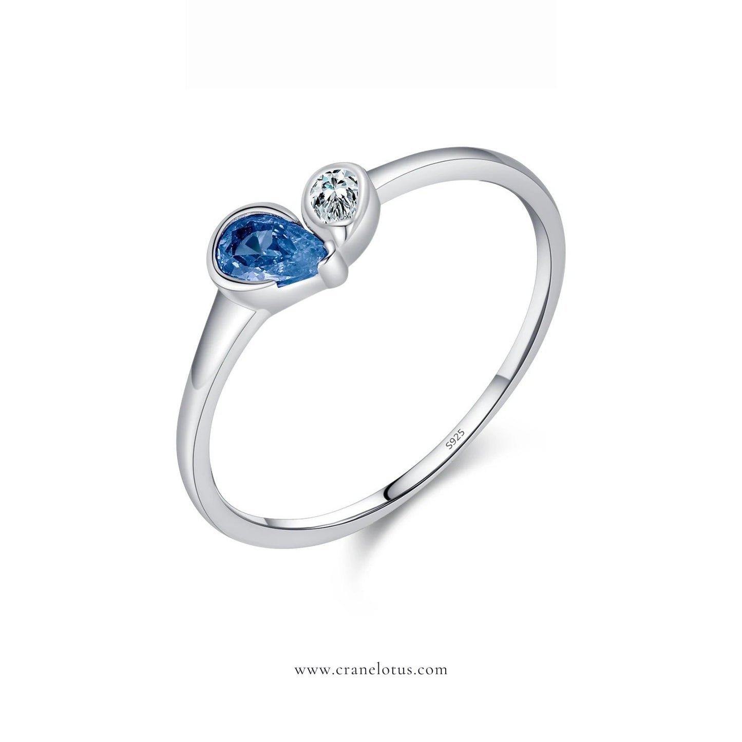 Sterling Silver Hearts Asymmetry Ring: Elegant CZ Design