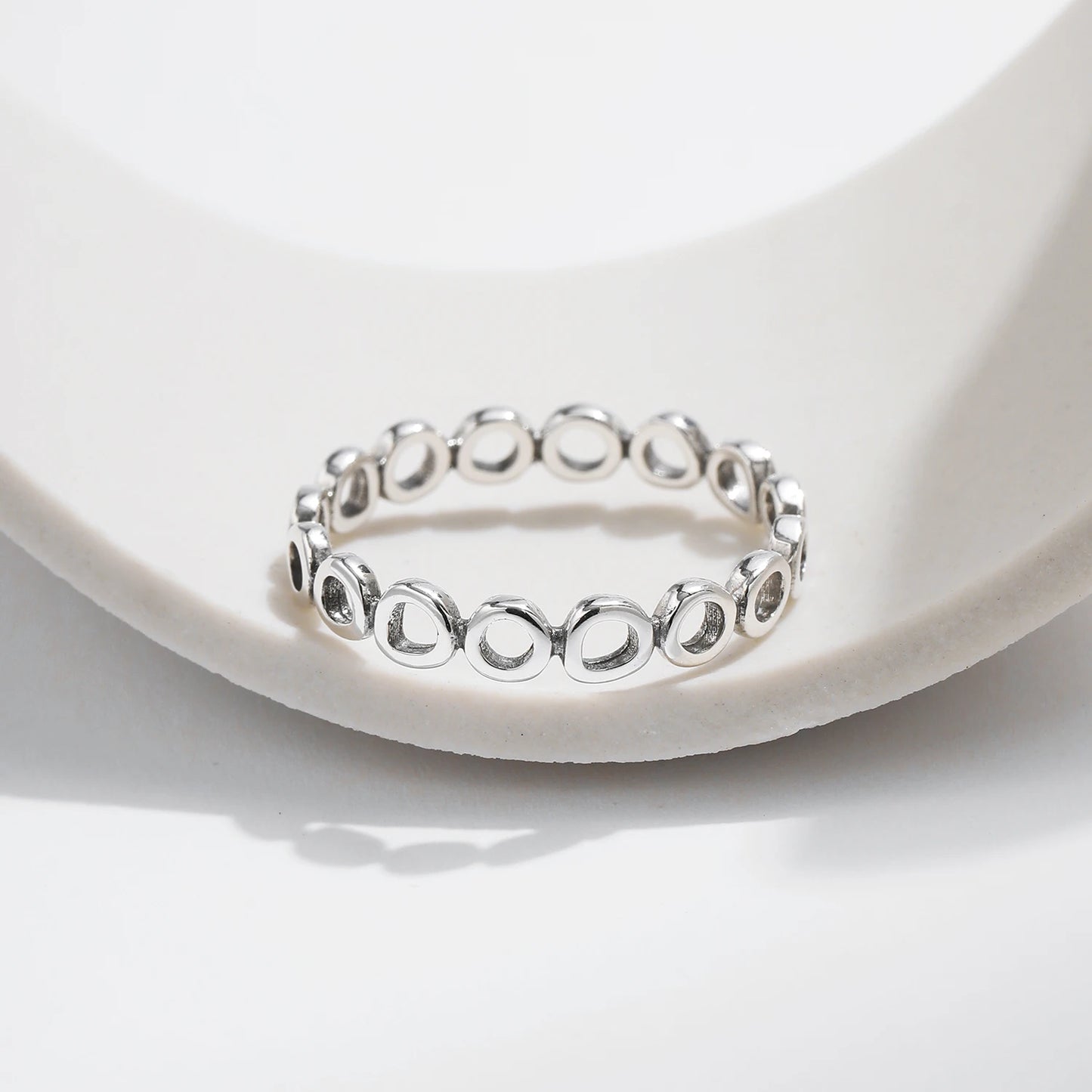 Irregular Circle Ring: 925 Sterling Silver Stackable Fashionable Devise