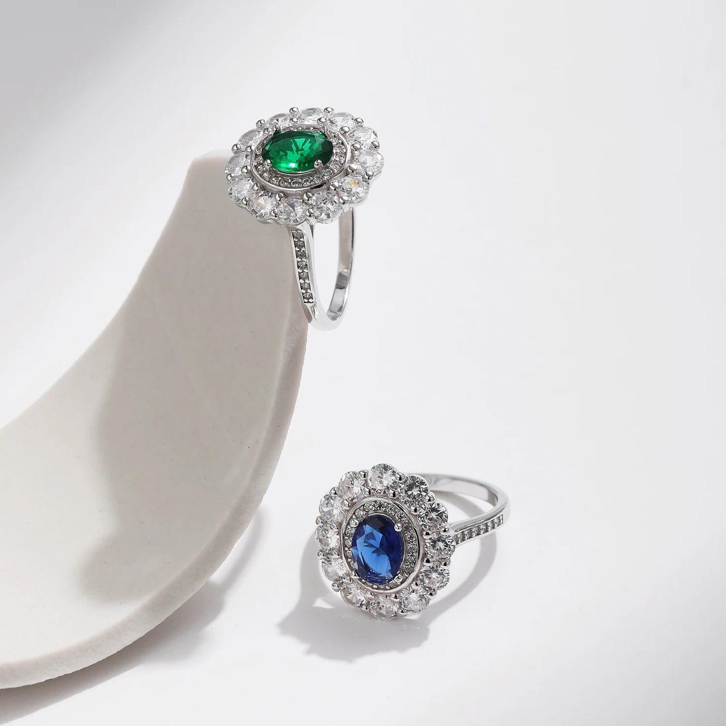 Oceanic Opulence: 925 Sterling Silver Oval Blue & Green Cubic Zirconia Cocktail Ring